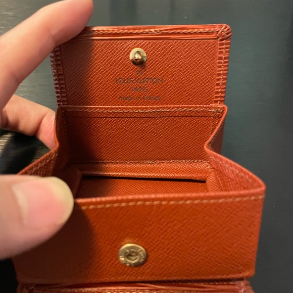 Authentic Louis Vuitton Epi Leather Coin Purse - Picture 2 of 4